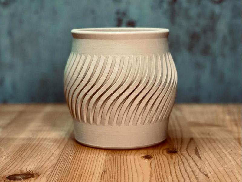 Simple spiral segment bowl