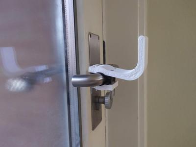 Universal handsfree door opener