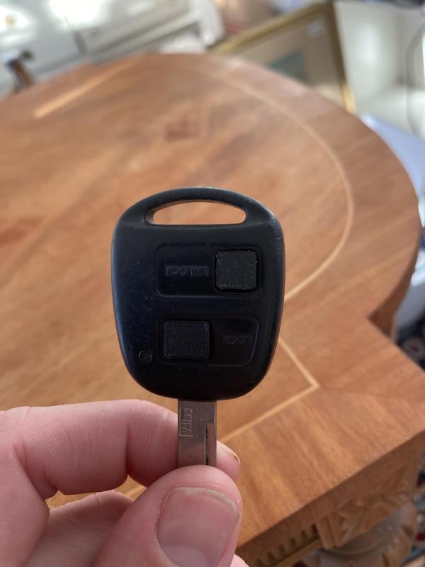 Car key buttons for Toyota Yaris
