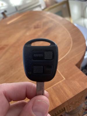 Car key buttons for Toyota Yaris