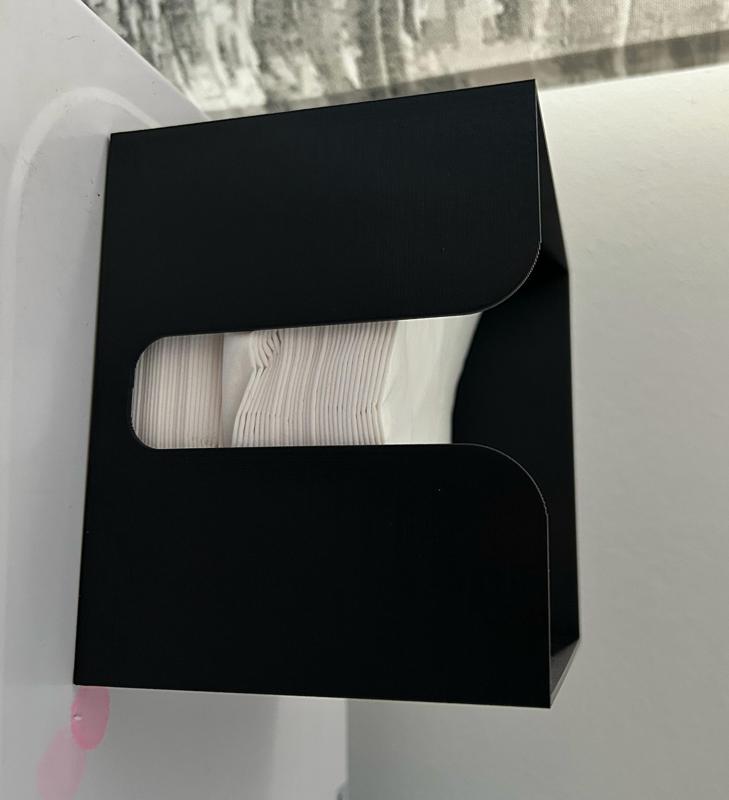 Tissue holder