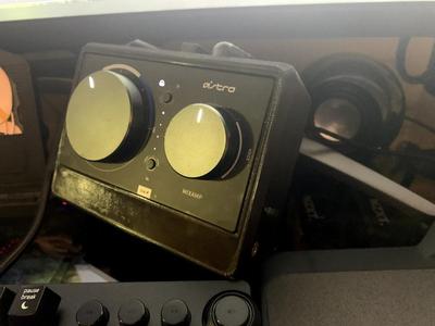 Astro Mixamp Pro TR Vertical Stand