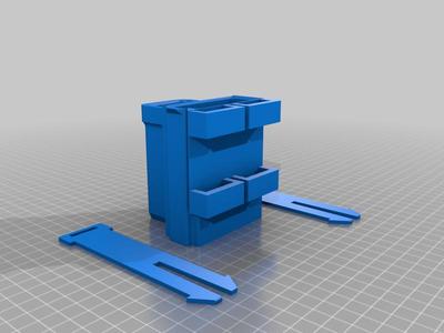 Molle mag holder