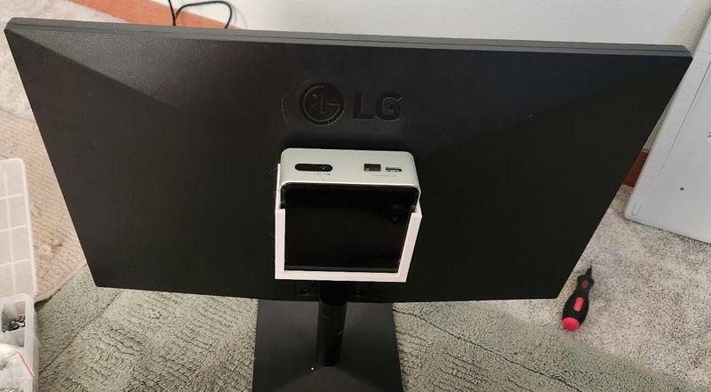 Intel Nuc 75mm Vesa holster