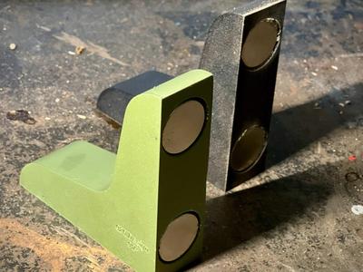 90 Degree Right Angle Magnetic Clamp for Welding 