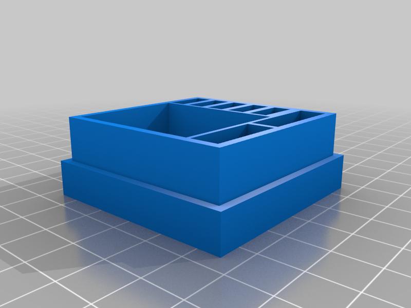 Fuse storage box