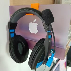 Headphone holder