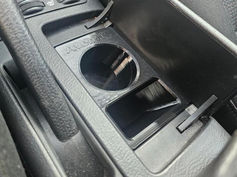 Toyota Avensis T25 Cup Holder
