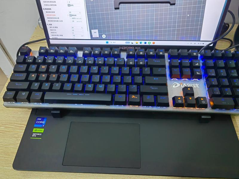 Laptop Keyboard Stand - 15.6-inch Laptop