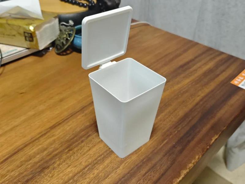 Desktop/Vehicle Trash Can Mini Car Organizer 2 hours 20 minutes 55 grams 122x80 No supports One-click printing Thin and material saving
