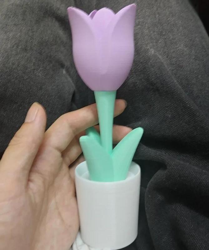 Adorable Tulip Ornament (with interchangeable flowers)