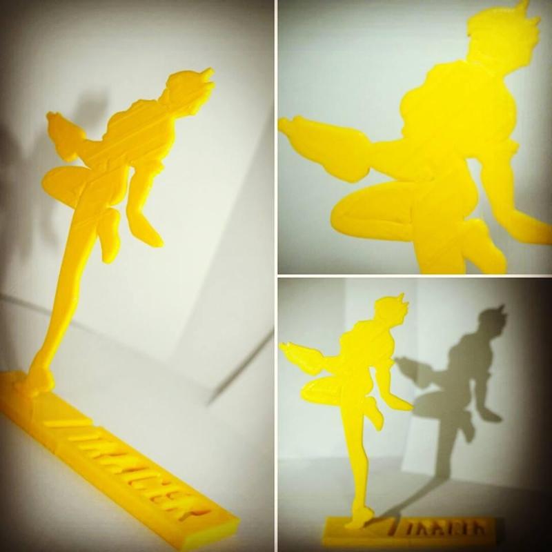 Overwatch - Tracer silhouette stand