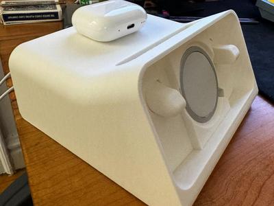 Iphone with Snap4 Standby Mode Dock 