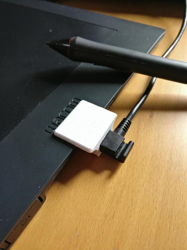 Wacom Intuos Pro cable guard