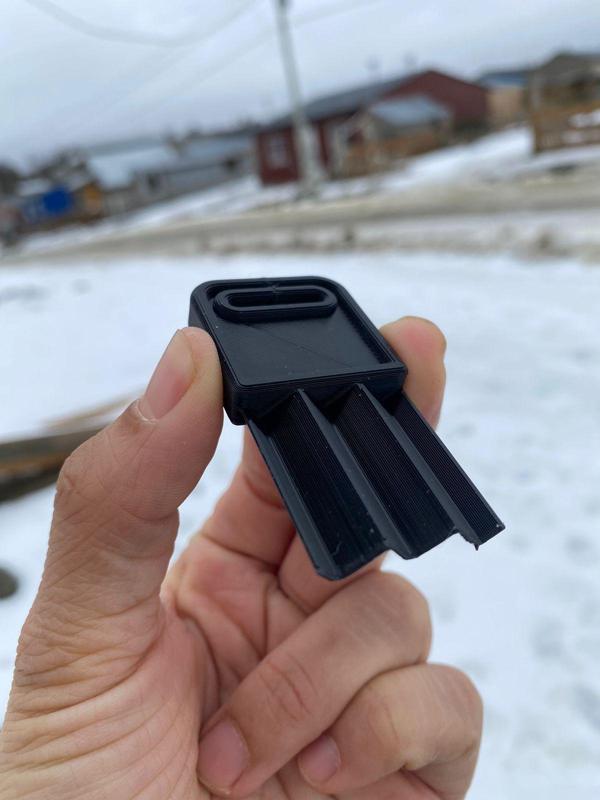 Universal dispenser wrench