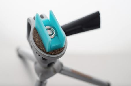 iPhone 4 Tripod Mount