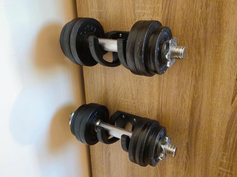 dumbbell wall mount / holder