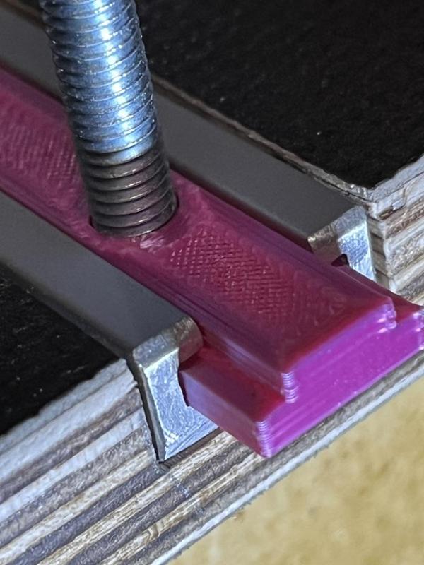 low profil t-track sliders