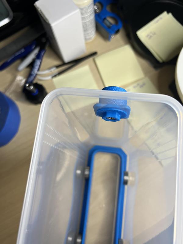 PC4-M10 Drybox Passthrough with cap.