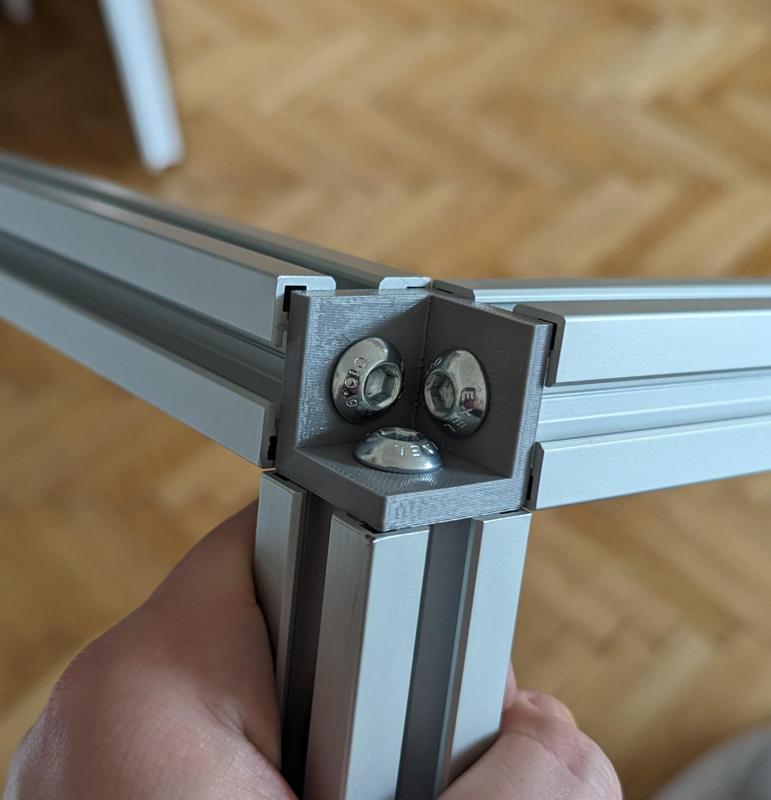 Aluminium extrusion 3 way corner connector