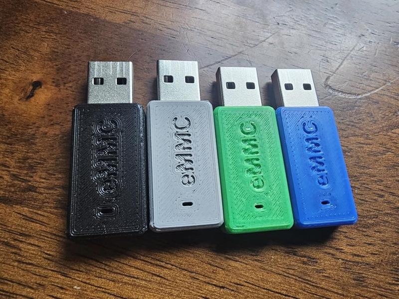 eMMC to USB 2.0 adapter case