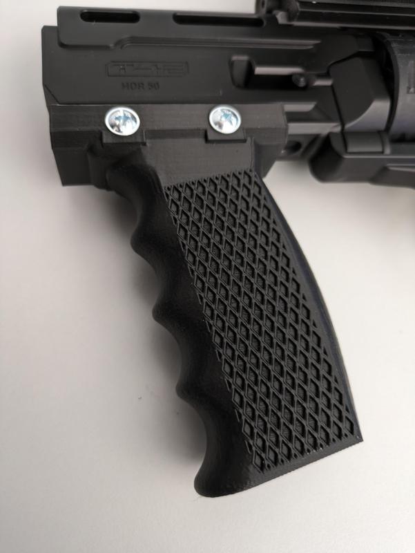 Picatinny Rail Female Diamond Grip (by cmdctrl from Thingiverse)