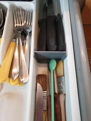 Divider kitchen drawer
