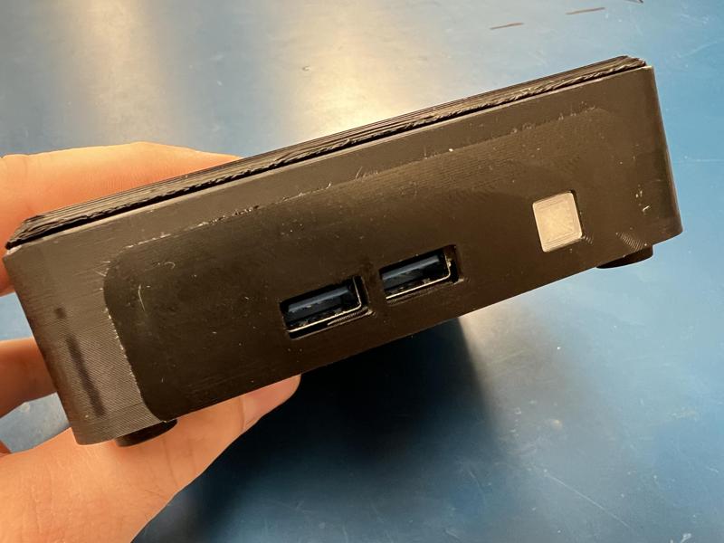 Intel NUC7i5 Enclosure