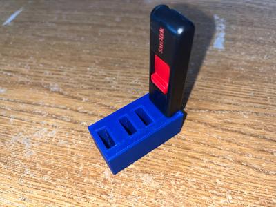 USB Drive/Type-A Stand