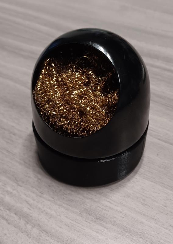 Magnetic tip cleaner base