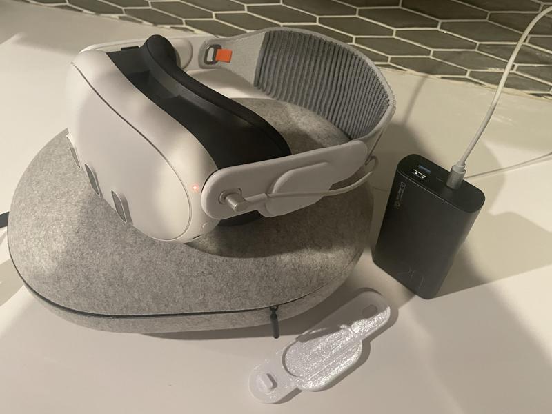 Apple Vision Pro - Solo Knit Band Adapters for Meta Quest 3 (Version 3.0)