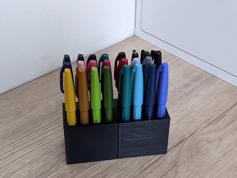 Pen Holder for Pentel Brush Sign Pens