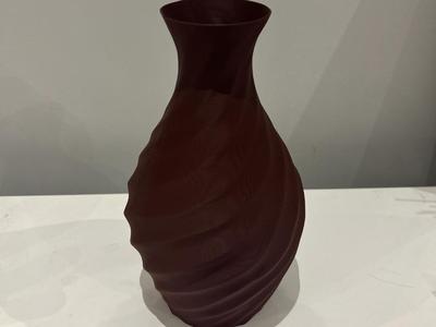 Spiral Vase (Holds water!)