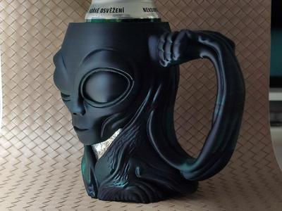 Alien (The Grey) Can Holder / Beer mug