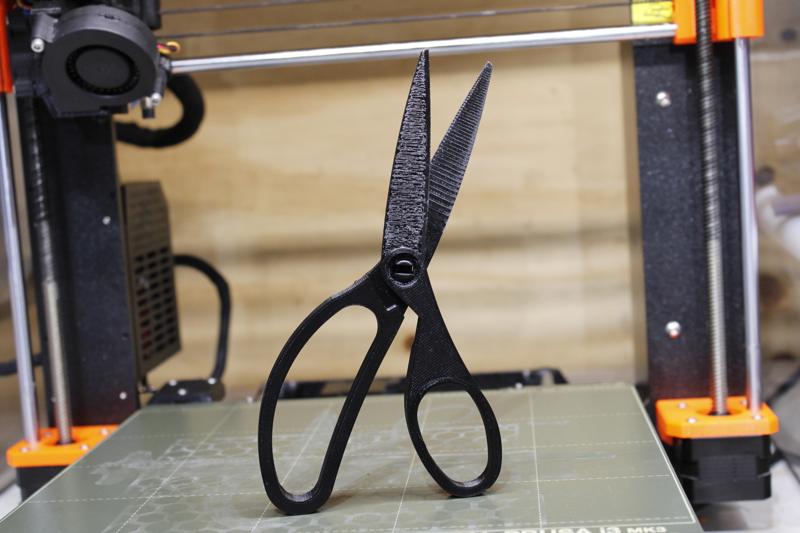 Functional Fully 3D Printable Scissors