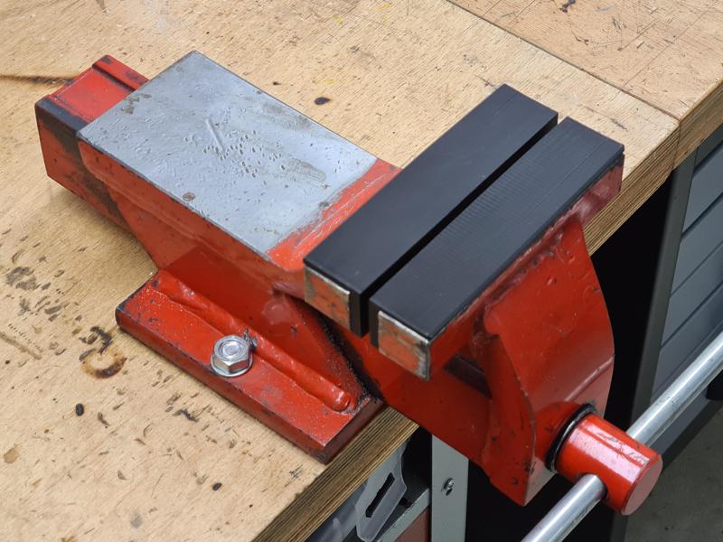 Vice Protector 100 - 160 mm (Magnetic + STEP file)