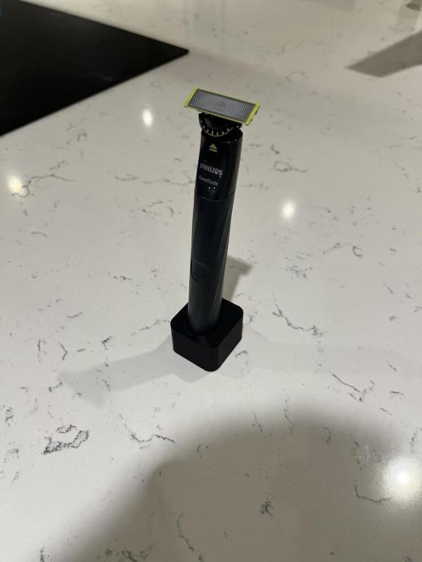Philips Oneblade First Shave Minimalist Stand