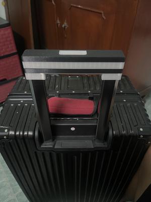 BP world luggage handle