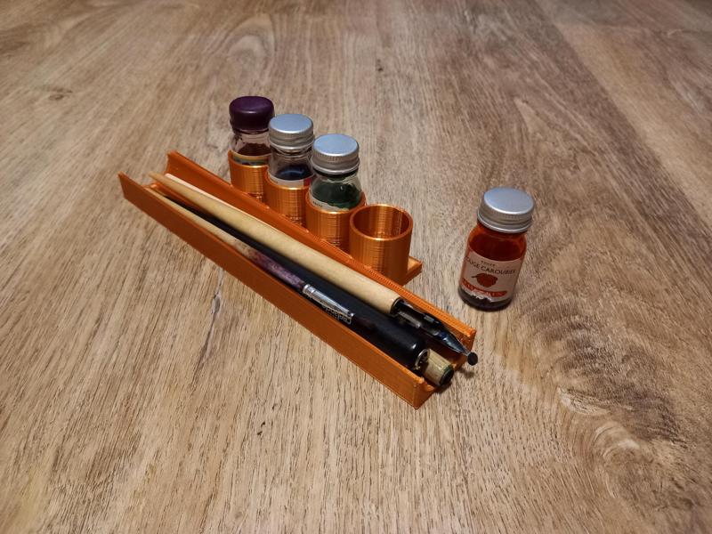 Füller und Tintenhalter