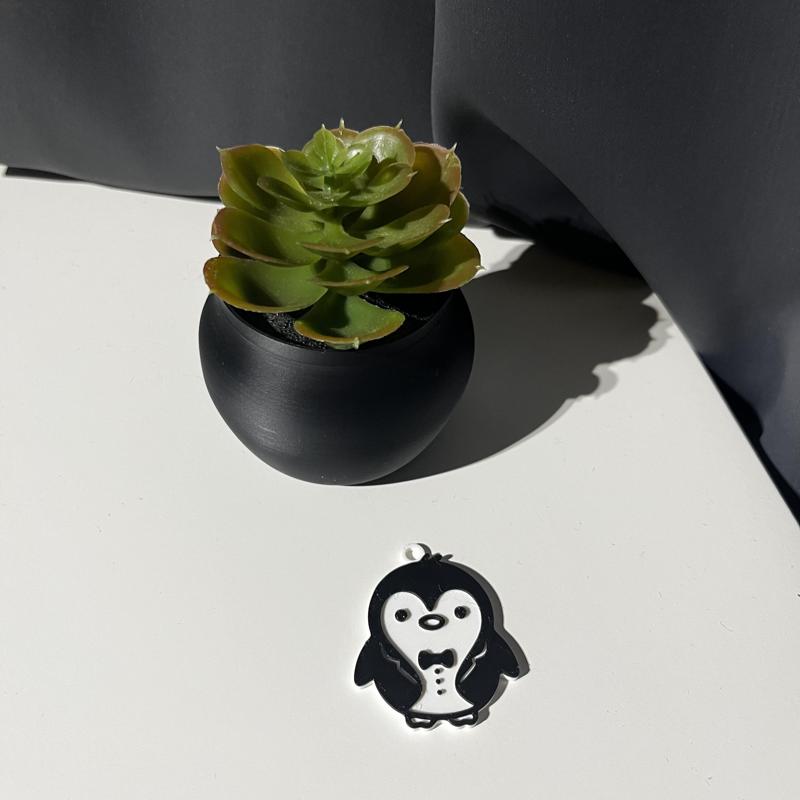 DAPPER PENGUIN KEYCHAIN