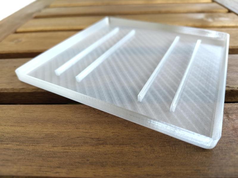 Square saucer for plant pots