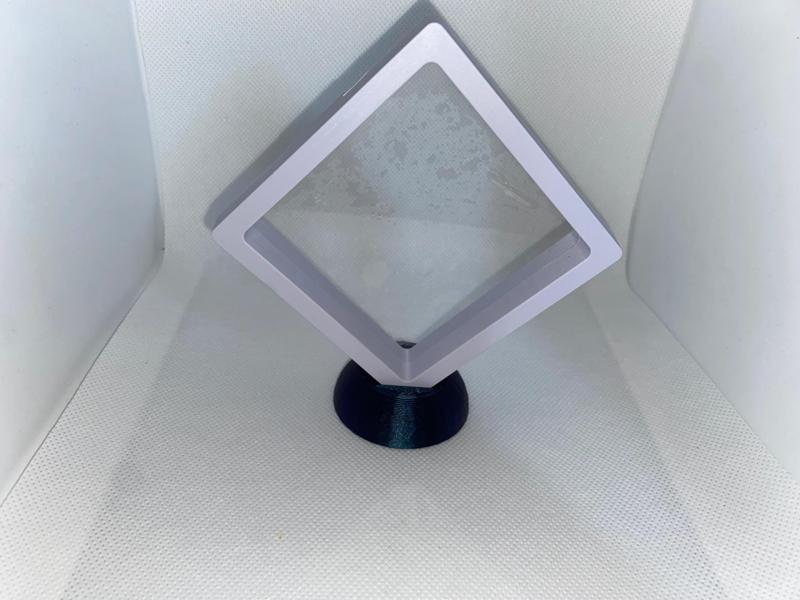 Soporte para joyeria flotante