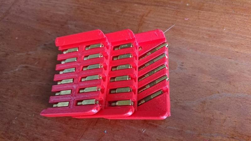 Carburator jet container