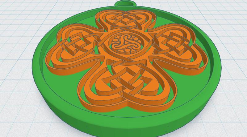 Celtic Round Cross 17