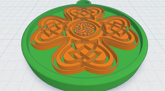 Celtic Round Cross 17