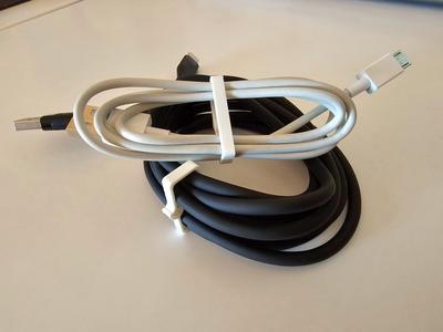 Cable organizer
