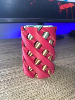 Spiral Passthrough Fidget