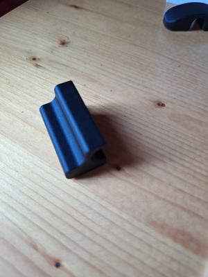 MAGNETIC CABLE HOLDER - 40 x 20 x 20 mm - 2 magnets