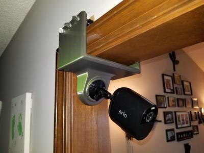 Screw-free Arlo Camera Doorway Mount