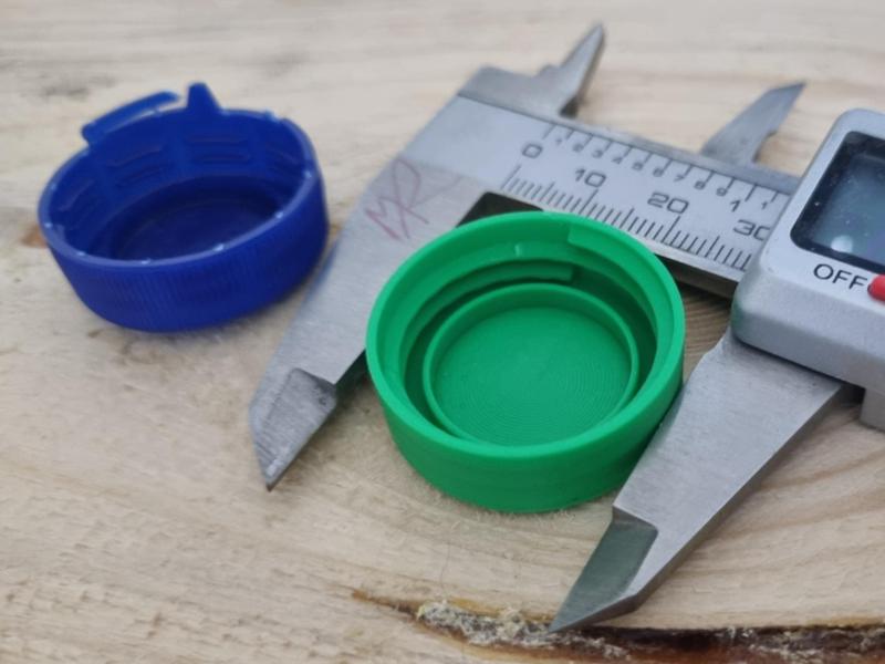 Water-tight EU plastic bottle cap (PCO 1881)